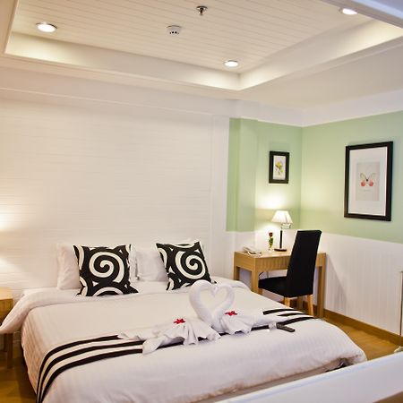 Paradise Hotel Udonthani Exterior photo