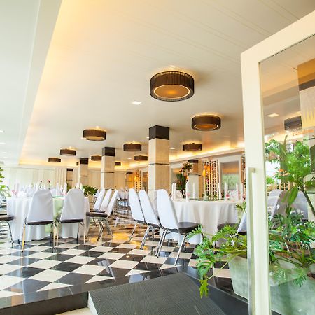 Paradise Hotel Udonthani Exterior photo