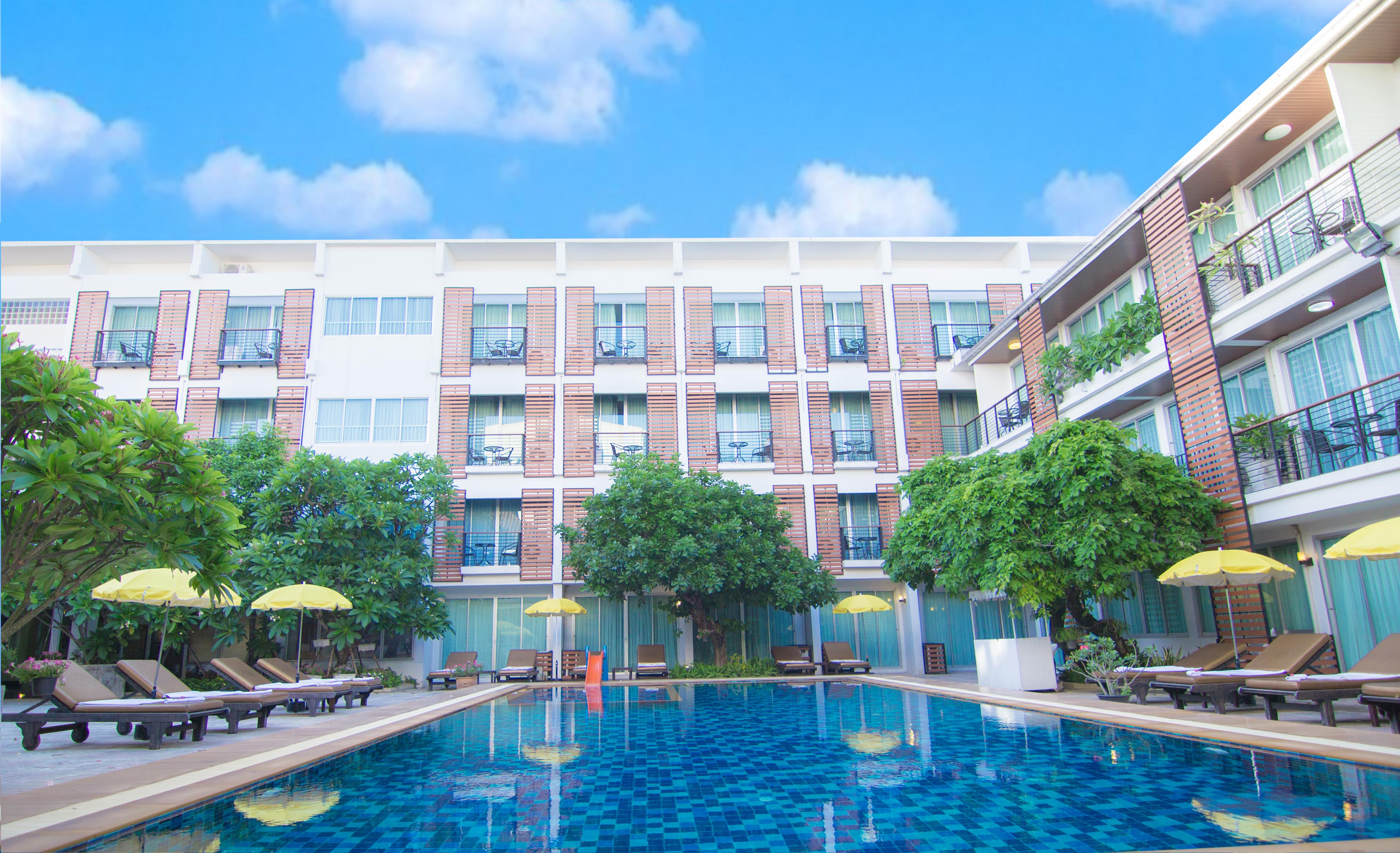 Paradise Hotel Udonthani Exterior photo