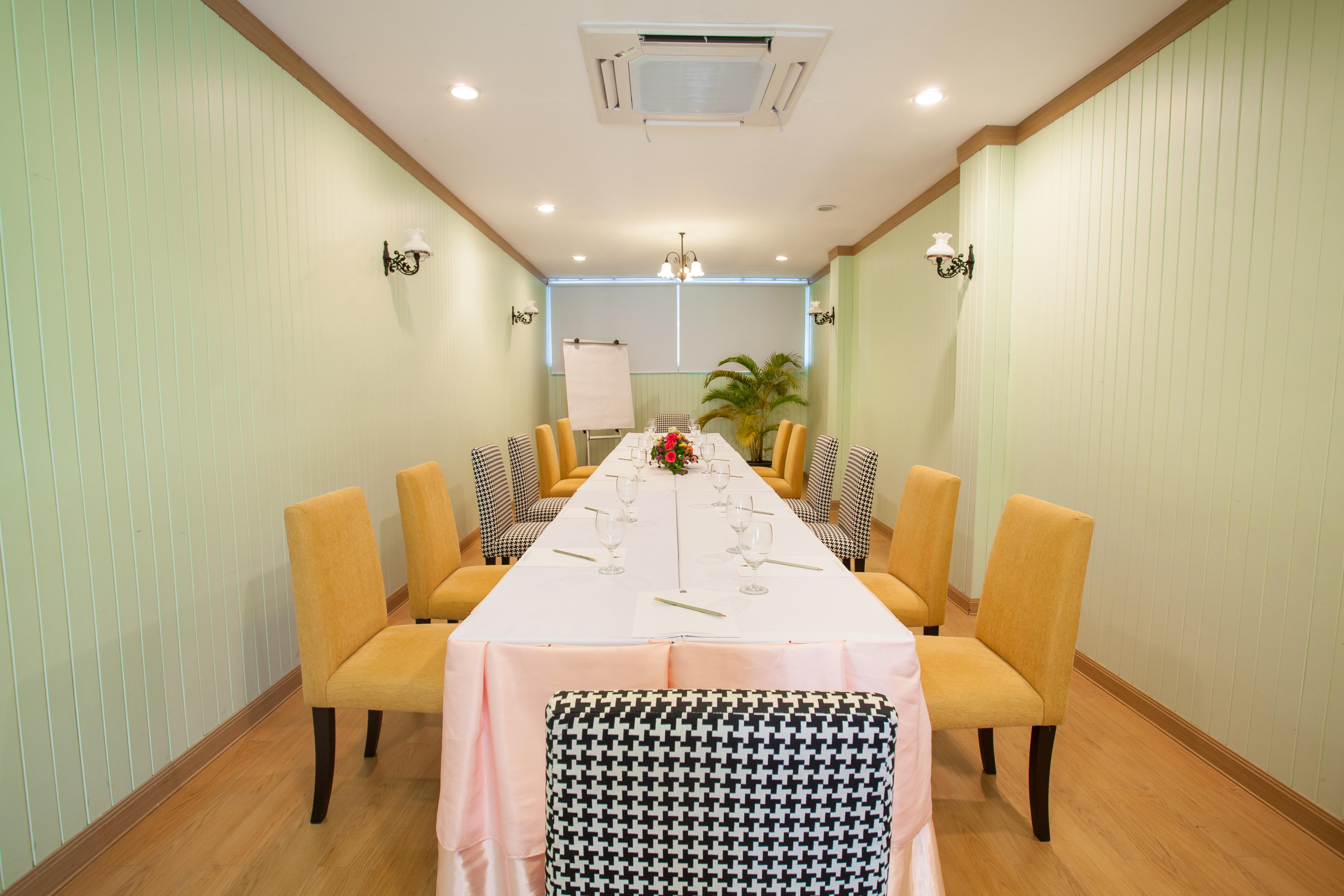 Paradise Hotel Udonthani Exterior photo