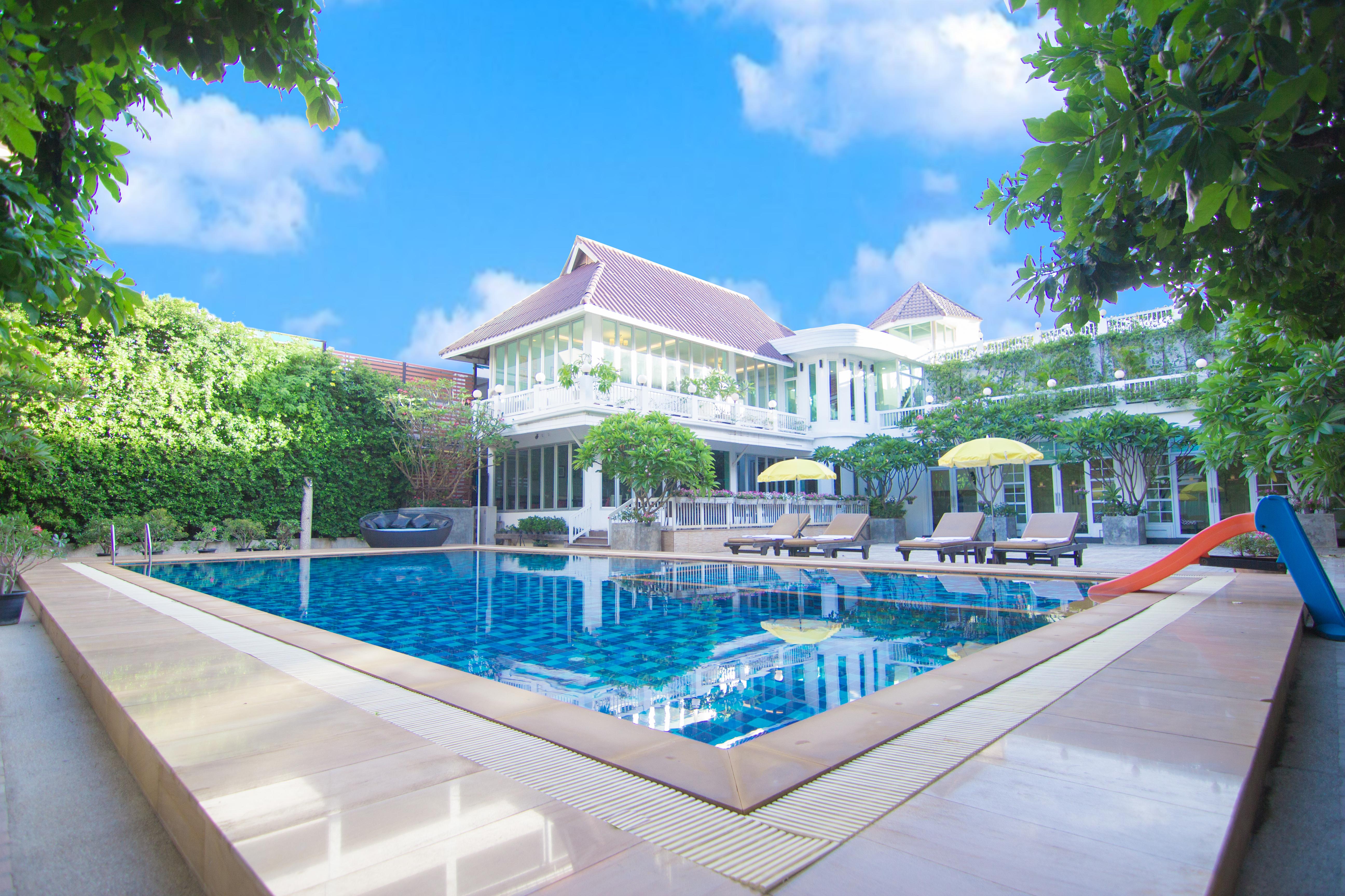 Paradise Hotel Udonthani Exterior photo