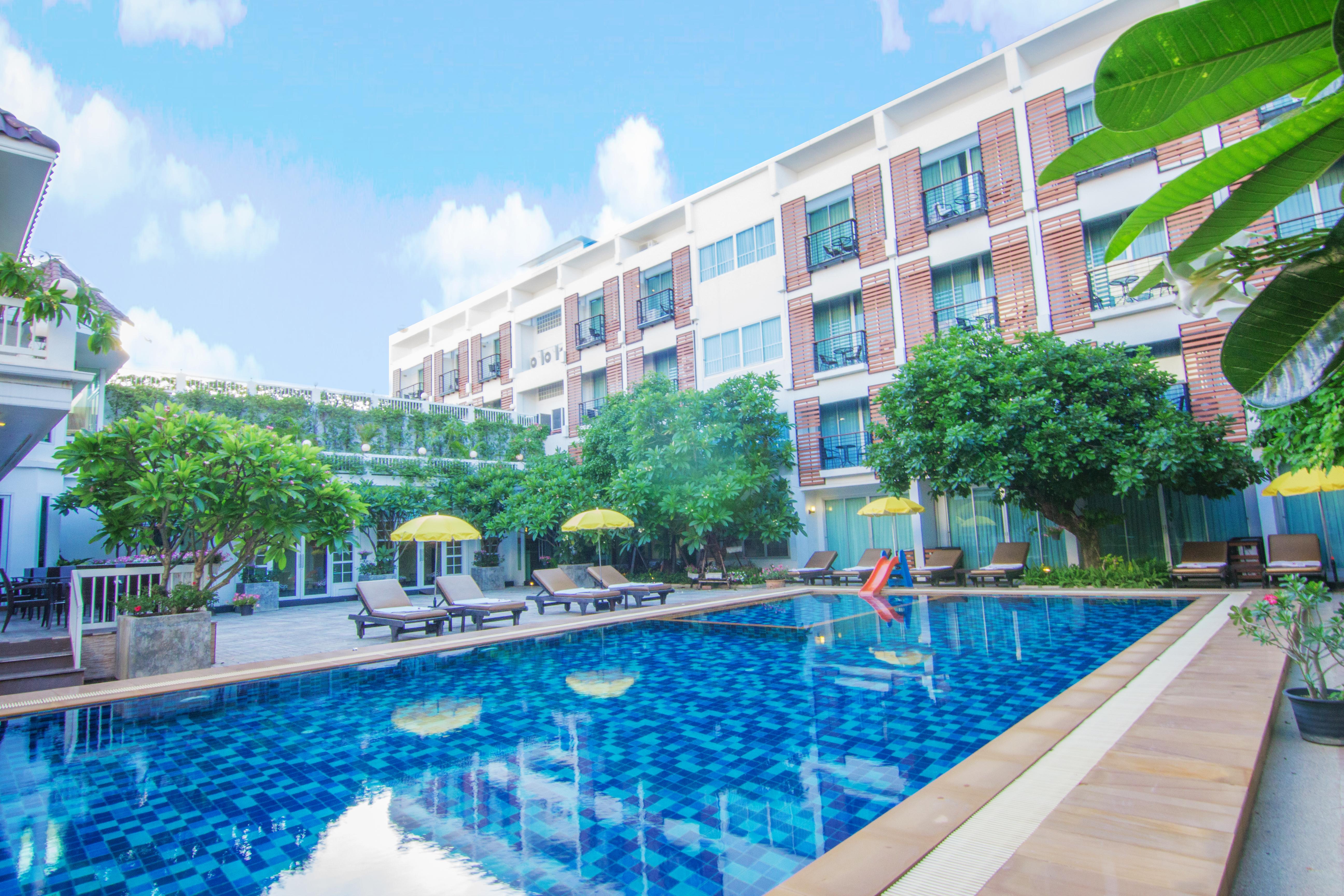Paradise Hotel Udonthani Exterior photo