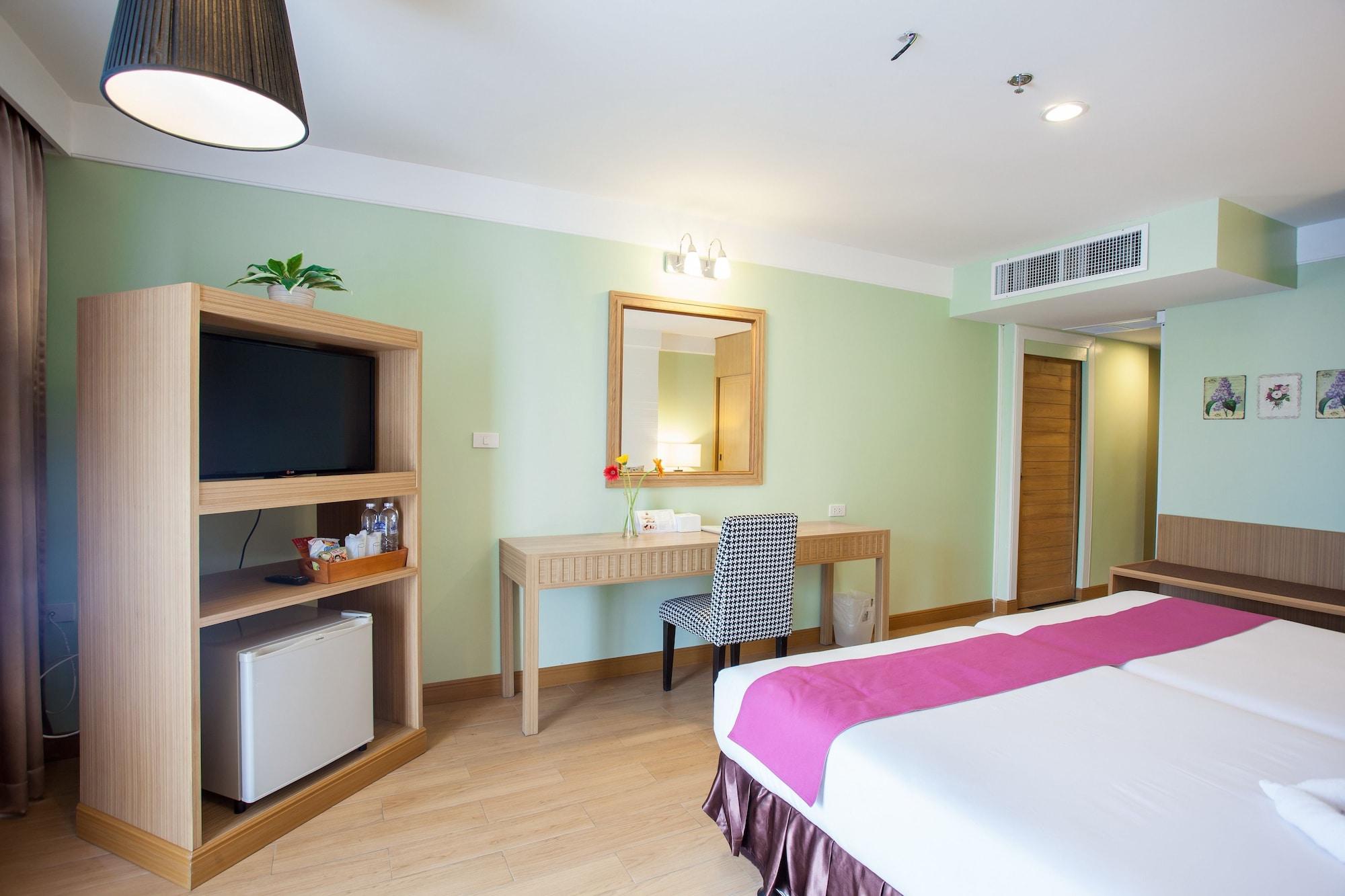 Paradise Hotel Udonthani Exterior photo