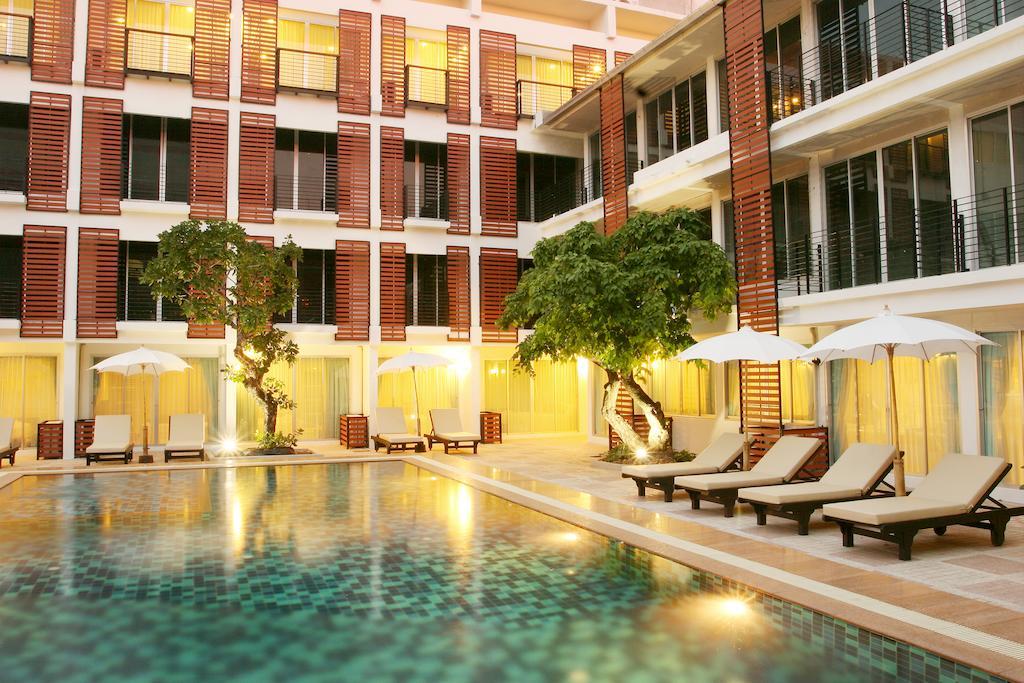Paradise Hotel Udonthani Exterior photo
